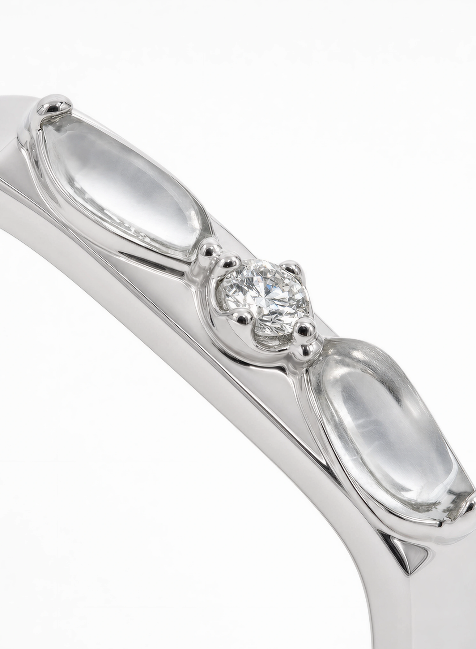 Spin Flower · Zero Two One 18K Gold Jadeite and Diamond Rings